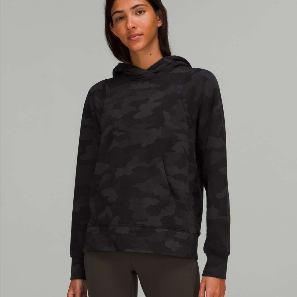 Lululemon Loungeful Hoodie
Heritage 365 Camo Deep Coal Multi